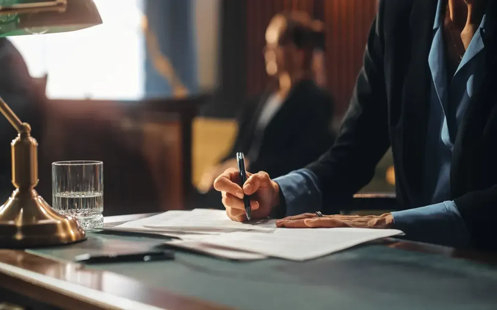 How to Choose the Best Civil Litigation Attorney